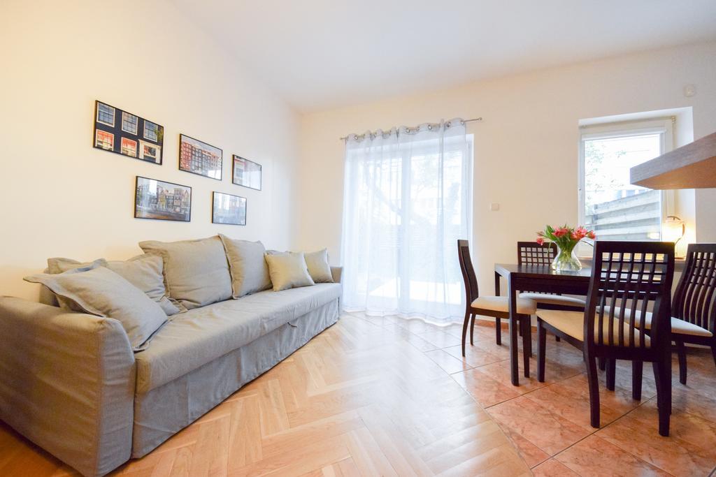 Shortstaypoland Bialobrzeska Warsaw Ngoại thất bức ảnh